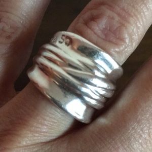 Uno de 50 Tribe Ring